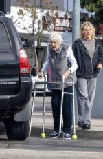 JOJO SIWA and KATH EBBS Assist a Elderly Woman after Car Accident during Coffee Outing 12/13/2024