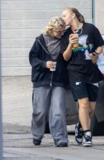 JOJO SIWA and KATH EBBS Assist a Elderly Woman after Car Accident during Coffee Outing 12/13/2024