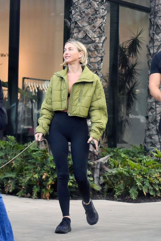 JULIANNE HOUGH at Dinner Date with Tanner Courtad in Studio City 12/06/2024