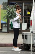 KATE BECKINSALE Shopping for Festive Greens Ahead of Christmas 12/22/2024