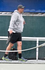 KATE BOSWORTH and Justin Long Enjoy a Game of Pickleball at a Local Park 12/27/2024
