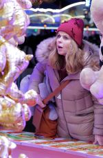 KATE GARRAWAY Takes Her Family and Friends to Hyde Park