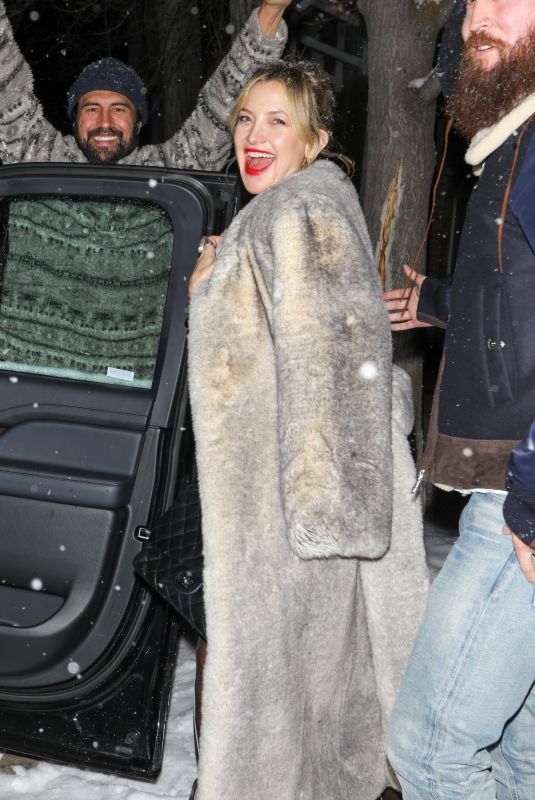 KATE HUDSON and Danny Fujikawa Out for Dinner with Family in Aspen 12/27/2024