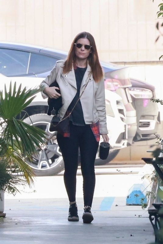 KATE MARA Heading to Pilates Class for a Morning Workout 12/27/2024