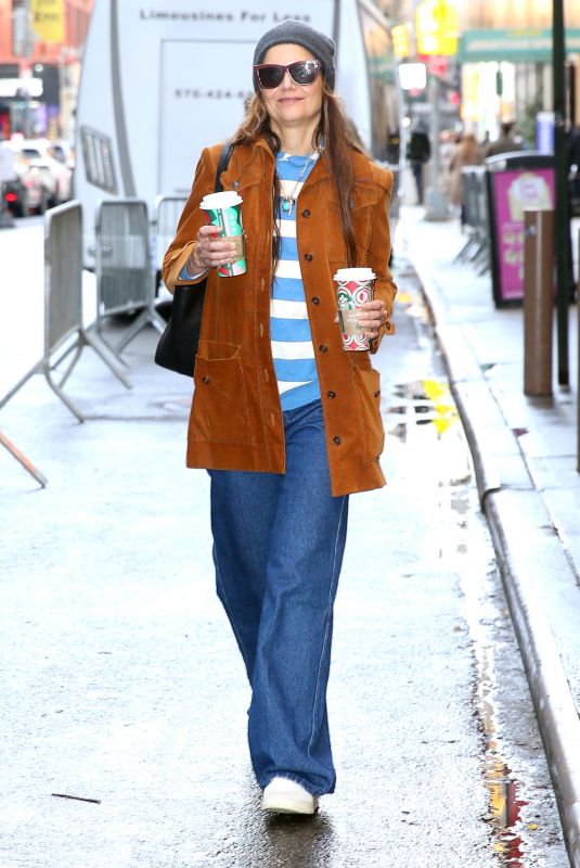 KATIE HOLMES Drinks Some Coffees Out in New York City 12/29/2024