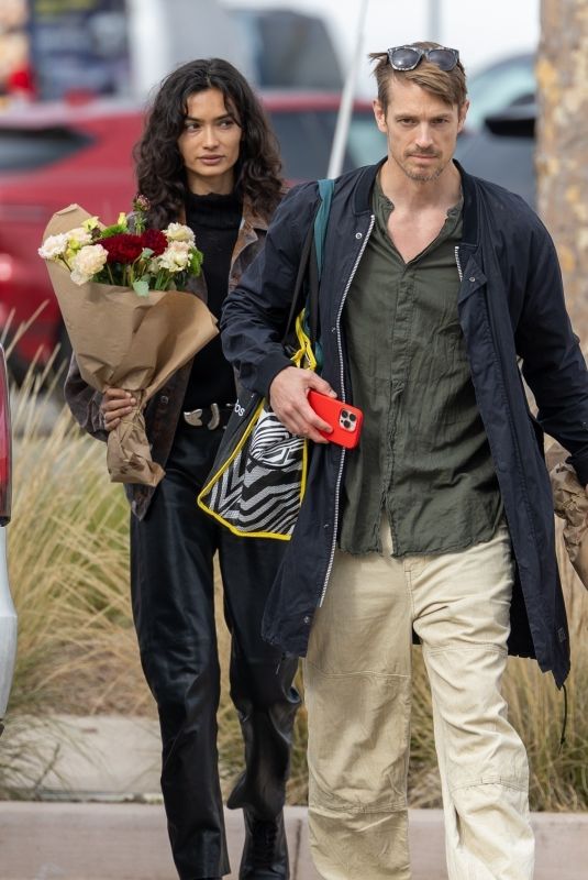 KELLY GALE Out Shopping in Malibu 12/23/2024