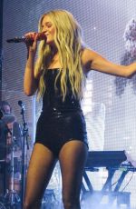 KELSEA BALLERINI Performs at Camden Roundhouse on Her Patterns Tour 12/08/2024