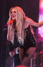 KELSEA BALLERINI Performs at Camden Roundhouse on Her Patterns Tour 12/08/2024