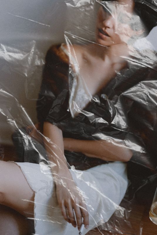 KELSEY ASBILLE for Glass Magazine, December 2024