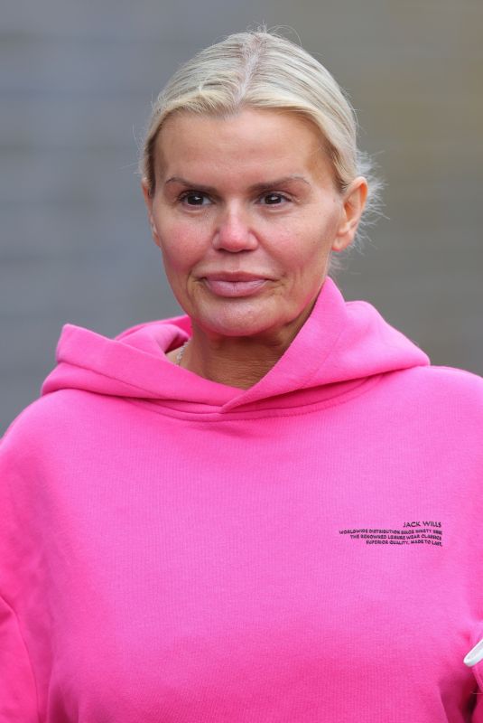 KERRY KATONA Arrives at Northwich Memorial Court 12/29/2024