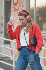 KRISTEN BELL Arrives at a Medical Spa in Los Feliz 12/27/2024