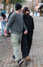 LENI KLUM and Aris Rachevsky Shopping for Gifts at Bottega Veneta in Aspen 12/23/2024