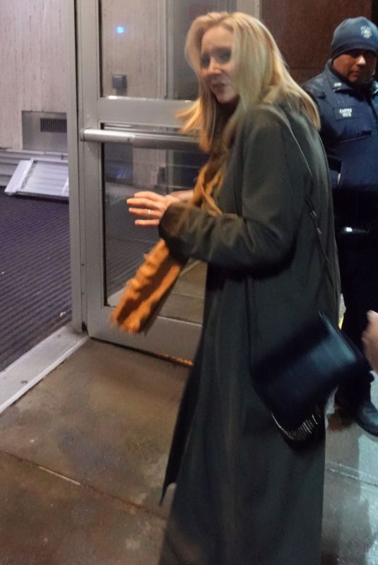 LISA KUDROW Arrives at 92Y in New York 12/12/2024