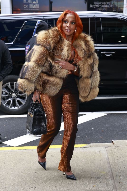 MARY J. BLIGE Out Promotes Her New Album Gratitude in New York 12/17/2024