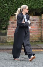 MOLLY MAE HAGUE Arrives at Terrence Paul Hairdressers in Hale on Christmas Eve 12/24/2024