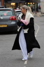 MOLLY MAE HAGUE Slapped with Another Parking Ticket on Her 250k Mercedes G Wagon 12/23/2024