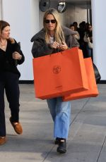 MOLLY SIMS Out for Holiday Shopping at Rodeo Drive in Beverly Hills 21/21/2024