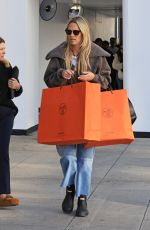 MOLLY SIMS Out for Holiday Shopping at Rodeo Drive in Beverly Hills 21/21/2024