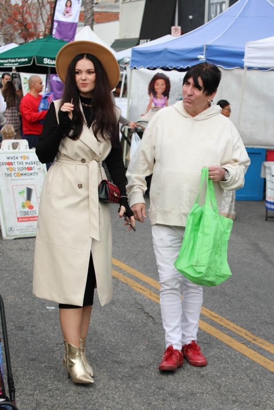 NATASHA and Martin BLASICK Out Shopping at Farmer
