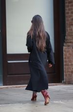 OLIVIA MUNN and John Mulaney Grab Shake Shack to-go in New York 12/26/2024