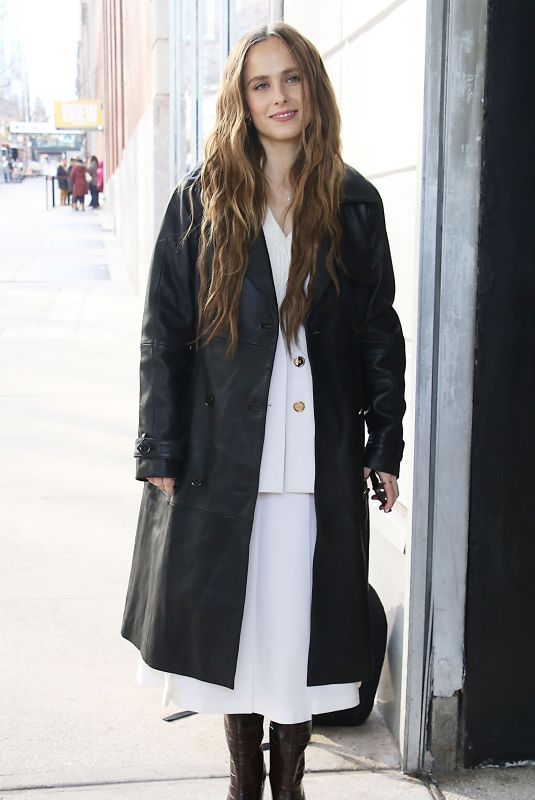 PAULINE CHALAMET Arrives at Drew Barrymore Show in New York 12/04/2024
