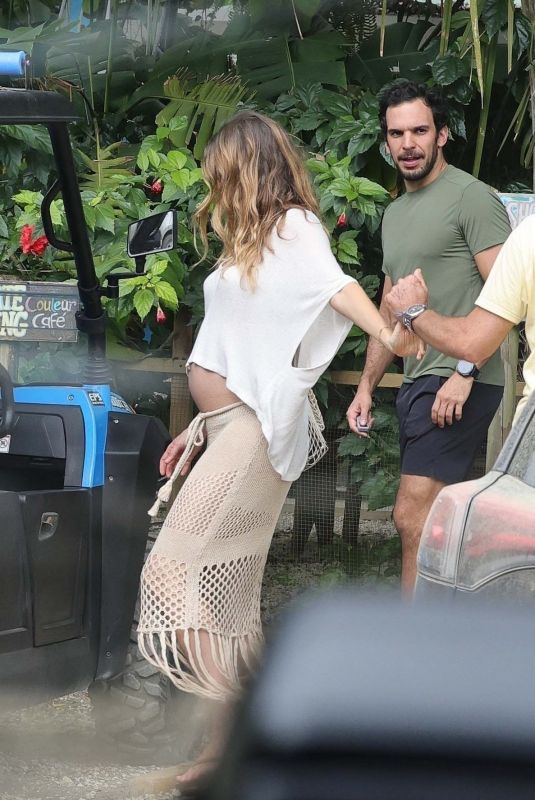 Pregnant GISELE BUNDCHEN on Vacation in Costa Rica 11/30/2024