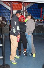 RIHANNA Stops at Wet Willies for Some Drinks in Miami 12/08/2024