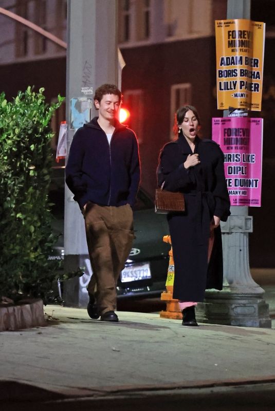 SCOUT WILLIS Out with a Mystery Man in Los Angeles 12/13/2024