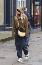 SIENNA MILLER Out for Christmas Shopping in Notting Hill 12/17/2024