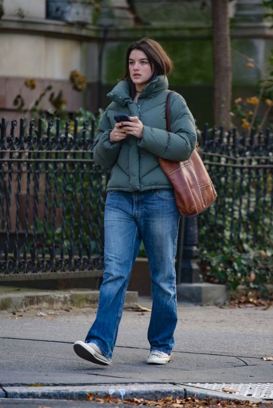 SURI CRUISE Arrives at Barrymore Theatre to Support Katie Holmes on Her Birthday 12/18/2024