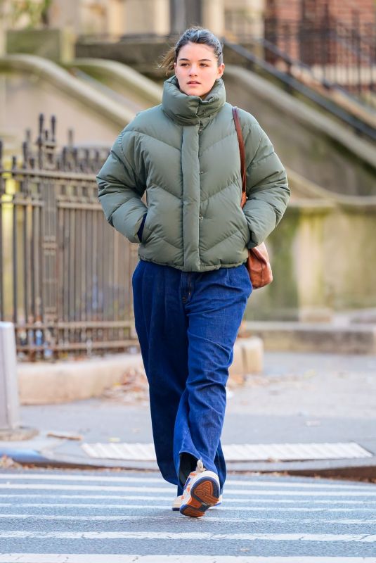 SURI CRUISE Out on a Chilly Day in New York 11/30/2024