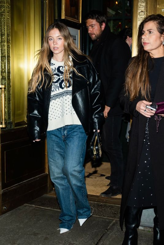 SYDNEY SWEENEY, AMANDA SEYFRIED and and Brandon Sklenar Night Out in New York City 12/16/2024