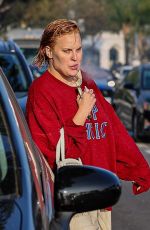 TALLULAH and RUMMER WILLIS Enjoy a Pampering Session at Hair Salon 12/04/2024