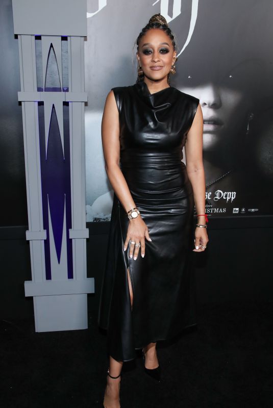 TIA MOWRY at Nosferatu Premiere at TCL Chinese Theatre in Hollywood 12/12/2024
