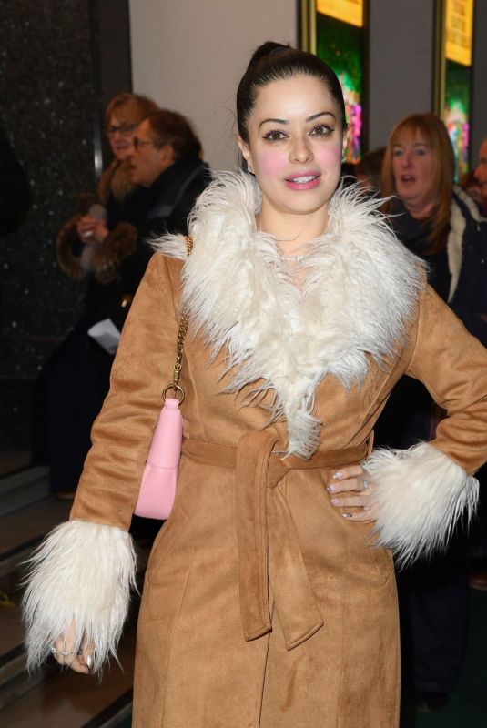 TINA BARRETT at Press Night of Robin Hood at London Palladium 12/12/2024