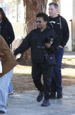 WANDA SYKES Out at a Local Farmers Market in Los Angeles 12/15/2024