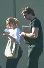 ADDISON RAE Out for Lunch with a Mystery Man in Los Angeles 01/21/2025
