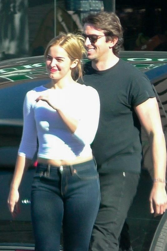 ADDISON RAE Out for Lunch with a Mystery Man in Los Angeles 01/21/2025