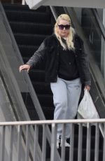 AMANDA BYNES Out Shopping at Target in Los Angeles 01/27/2025