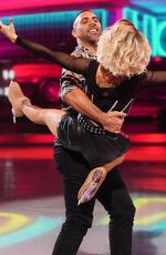 ANETTE DYTRT at Dancing on Ice, Series 17, Episode 1 in Hertfordshire 01/12/2025