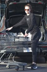 ANNA OSCEOLA Shopping at Local Grocery Store in Los Feliz 01/14/2025