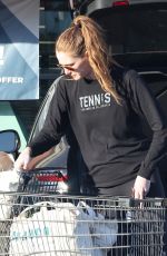 ANNA OSCEOLA Shopping at Local Grocery Store in Los Feliz 01/14/2025