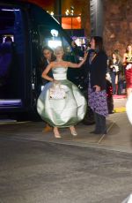 ARIANA GRANDE Arrives at 36th Annual Palm Springs International Film Festival Film Awards at Palm Springs Convention Center 01/03/2025