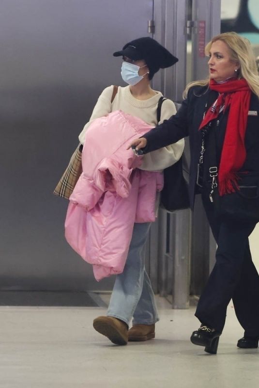 ARIANA GRANDE Arrives in Miami Following Oscar Nomination 01/25/2025
