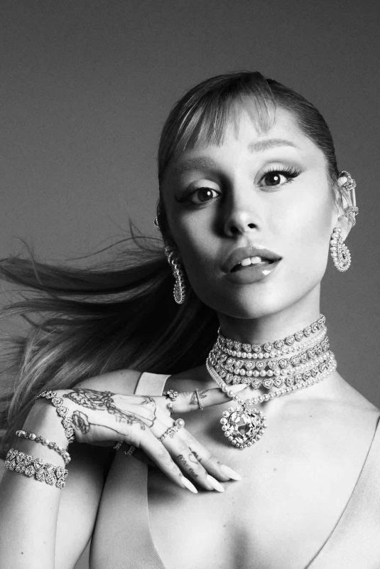 ARIANA GRANDE for Swarovski 2025