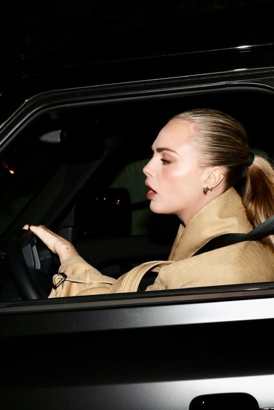 CARA DELEVINGNE Arrives at Vanity Fair & Amazon MGM Studios Party in Los Angeles 01/04/2025