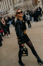 CAROLINE DAUR Arrives at Schiaparelli Haute Couture Spring-Summer 2025 Show at Paris Fashion Week 01/27/2025