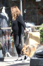 CATHERINE BACH Rnjoys Family Lunch at Joan