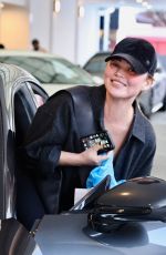 CHRISSY TEIGEN Visits Dermatologist Before Stopping at Valet in Beverly Hills 01/23/2025