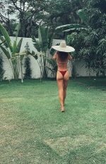 CINTIA DICKER - Instagram Photos 01/10/2025